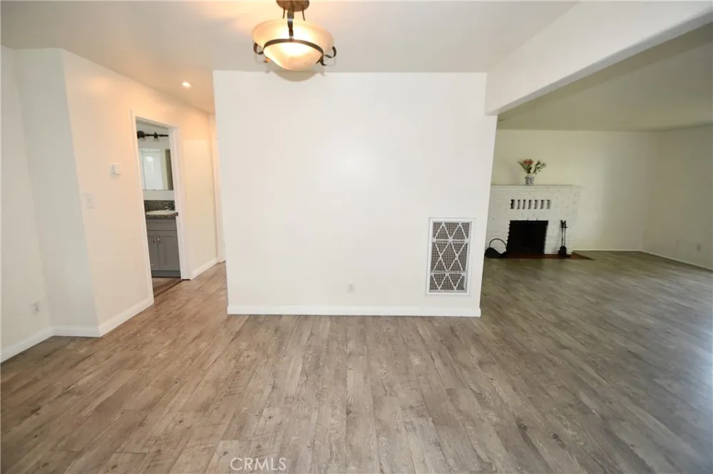 24263 Los Codona Torrance, CA 90505