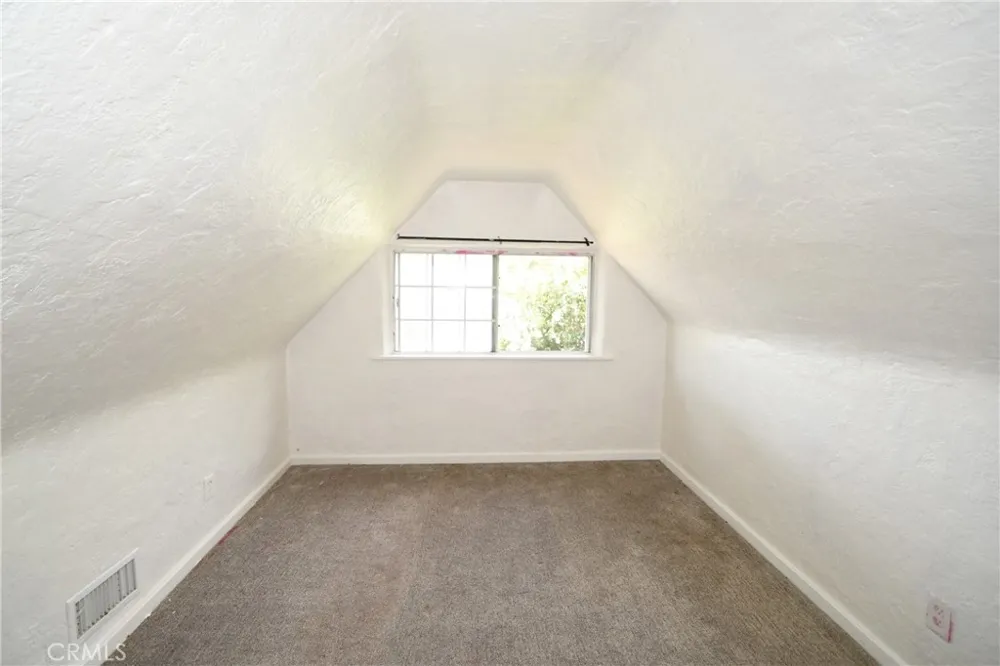 24263 Los Codona Torrance, CA 90505