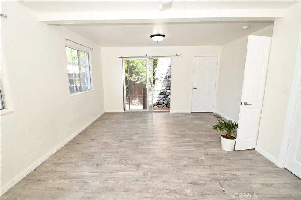 24263 Los Codona Torrance, CA 90505
