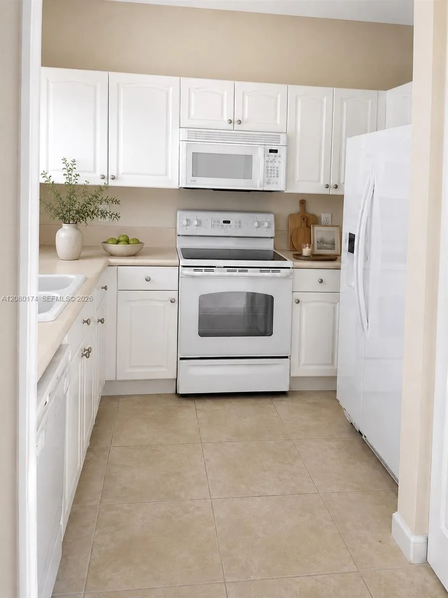 230 SE 29th Ave #1 Homestead, FL 33033