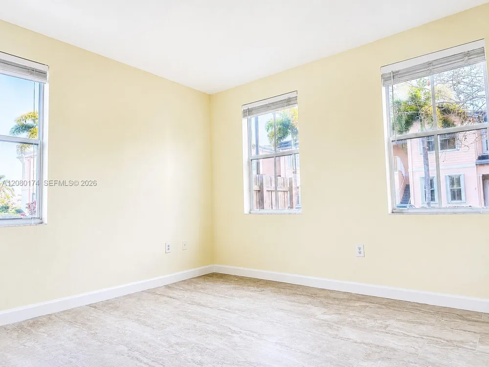 230 SE 29th Ave #1 Homestead, FL 33033