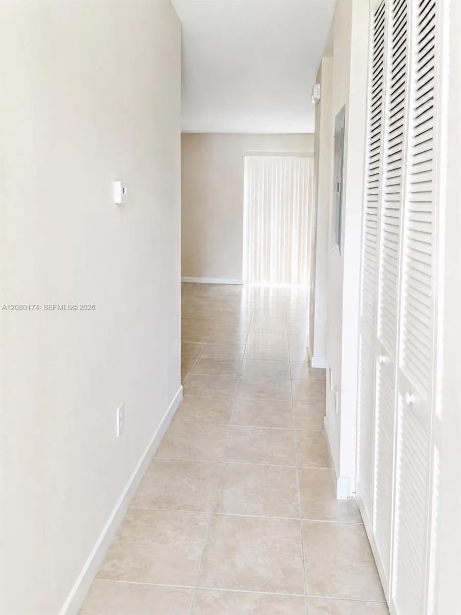 230 SE 29th Ave #1 Homestead, FL 33033