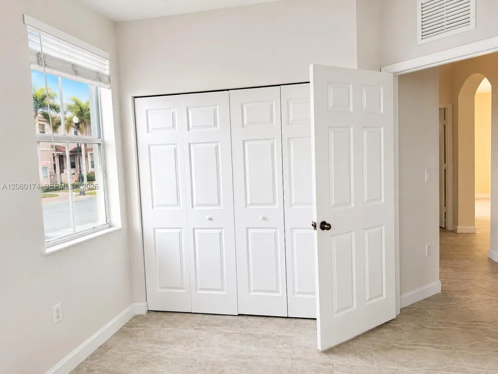 230 SE 29th Ave #1 Homestead, FL 33033