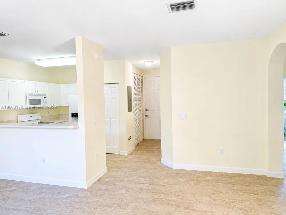 230 SE 29th Ave #1 Homestead, FL 33033