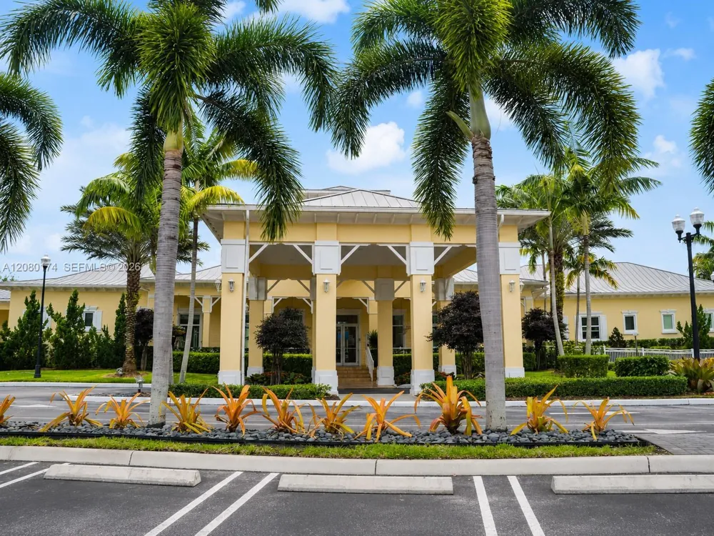 230 SE 29th Ave #1 Homestead, FL 33033