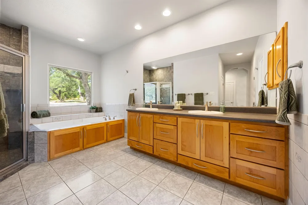 373 Wentworth Spring Branch, TX 78070