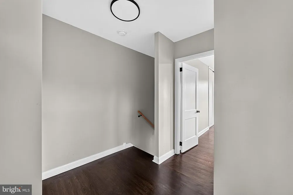 401 BERGEN STREET Gloucester City, NJ 08030