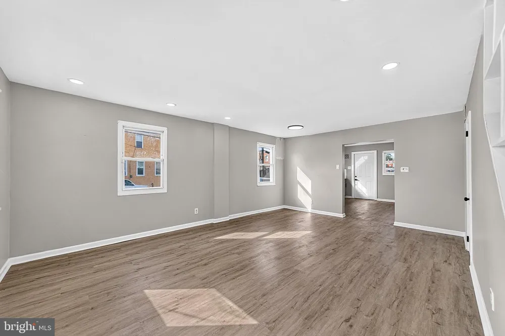 401 BERGEN STREET Gloucester City, NJ 08030