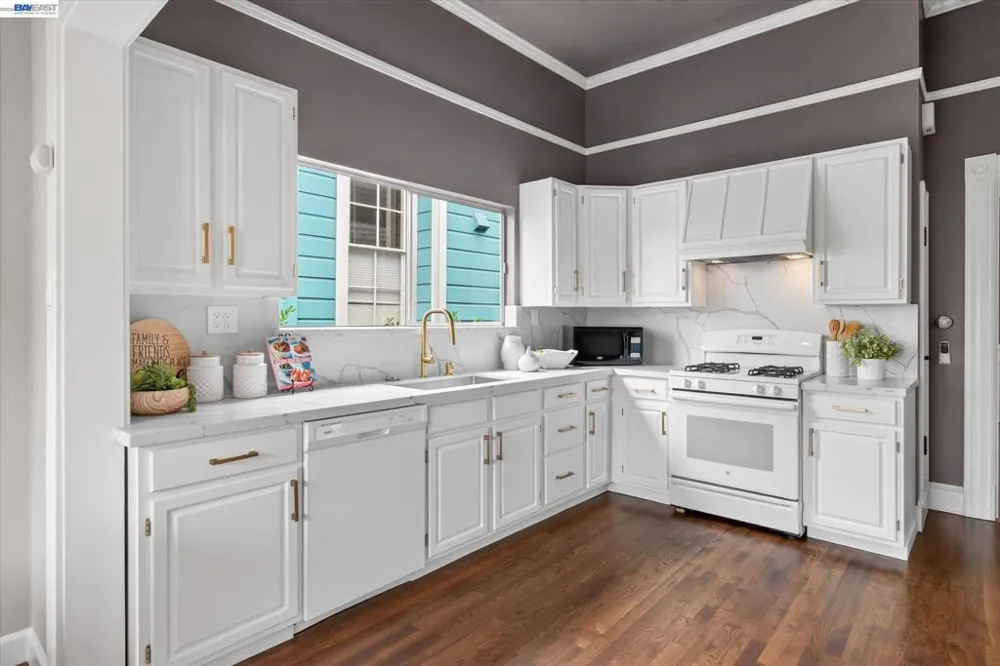 1320 9Th St Alameda, CA 94501