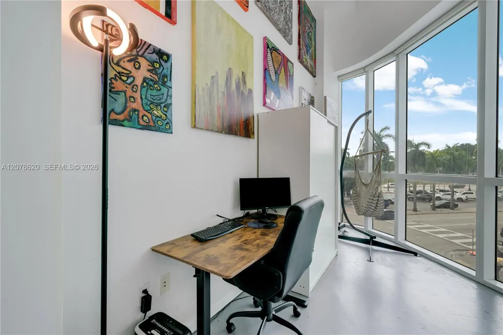 253 NE 2nd St #228 Miami, FL 33132