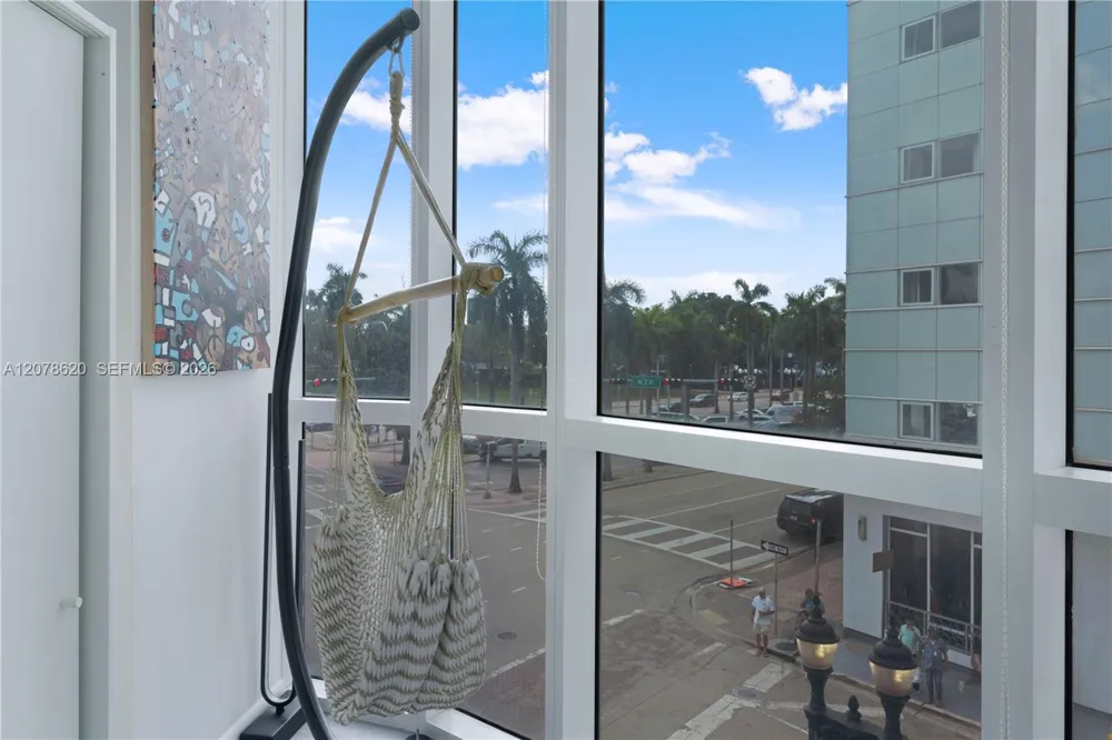 253 NE 2nd St #228 Miami, FL 33132