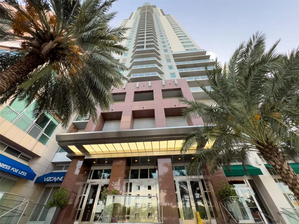 253 NE 2nd St #228 Miami, FL 33132