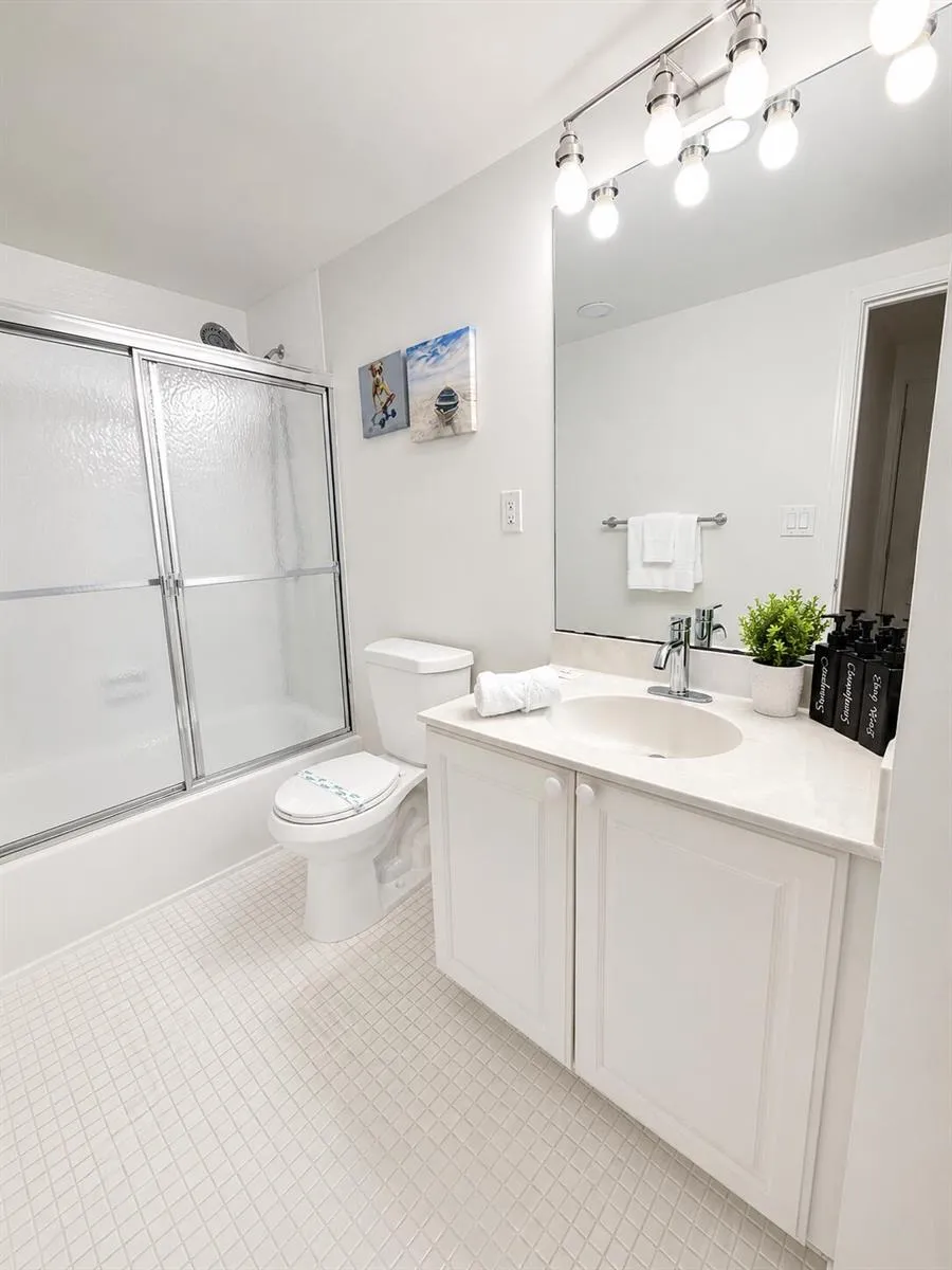 19370 Collins Avenue #301 Sunny Isles Beach, FL 33160