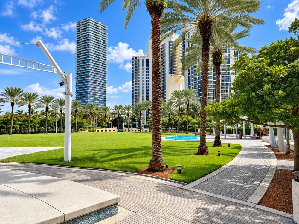 19370 Collins Avenue #301 Sunny Isles Beach, FL 33160