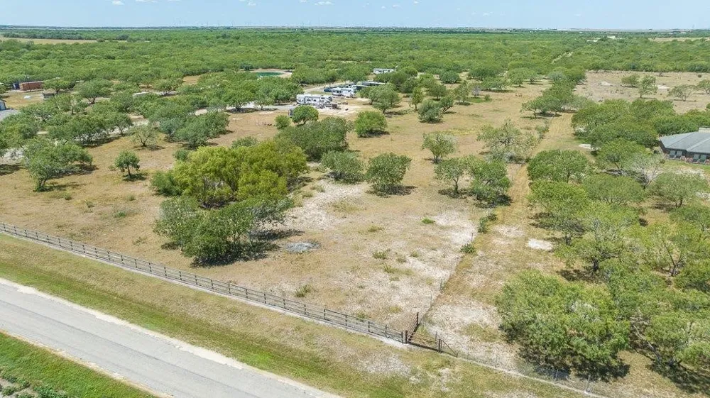 9223 County Road 2249 Sinton, TX 78387