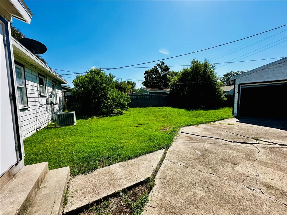 746 Sharon Drive Corpus Christi, TX 78412