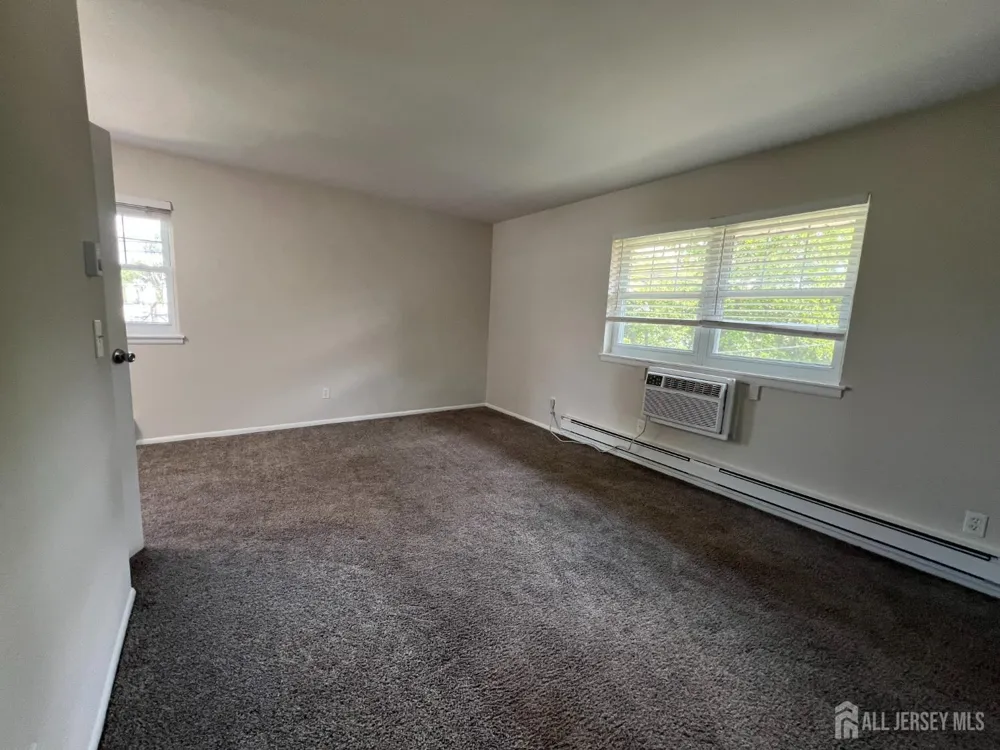 162 Belleville Avenue #1B Bloomfield, NJ 07003