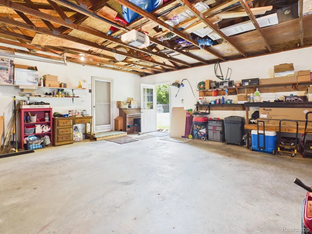 4411 Huckleberry Circle Deerfield Township, MI 48421