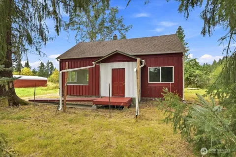 696 Toledo Salmon Creek Road
