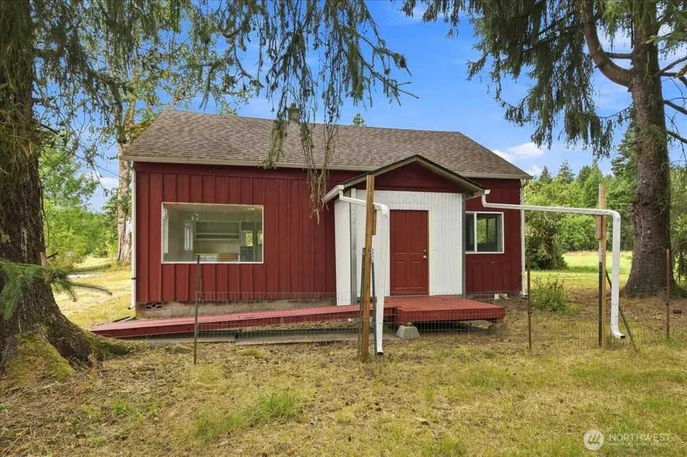 696 Toledo Salmon Creek Road Toledo, WA 98591
