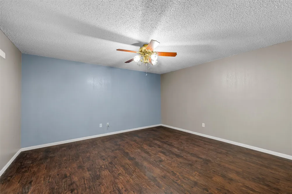739 Old Robinson Road Robinson, TX 76706