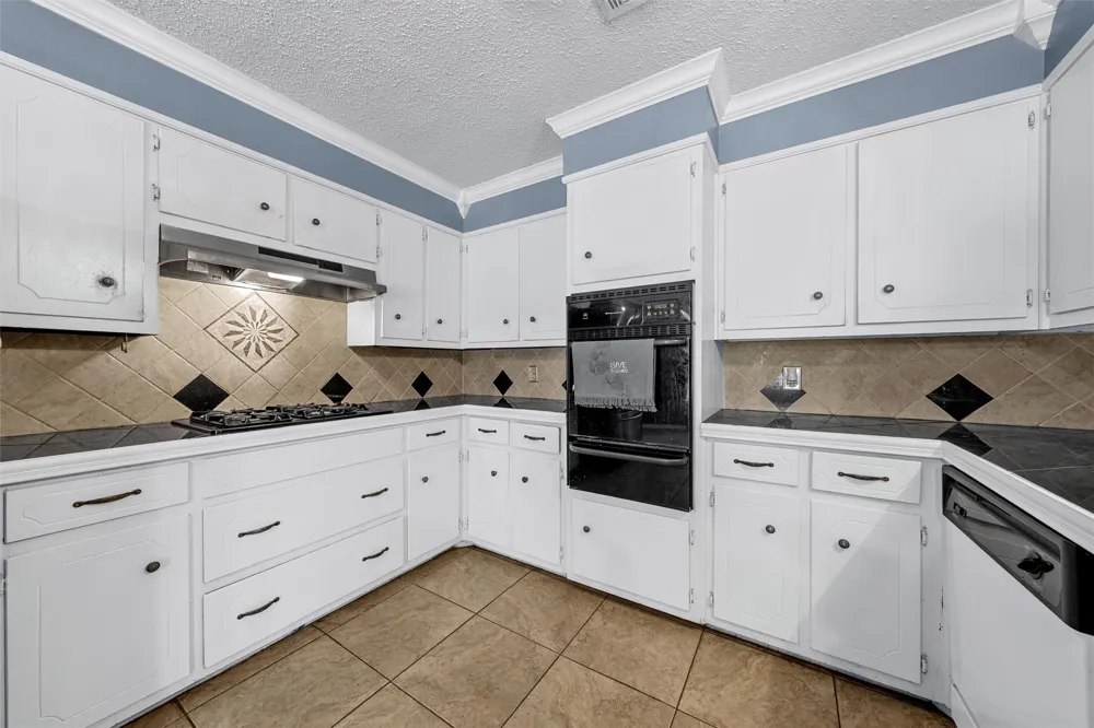 739 Old Robinson Road Robinson, TX 76706