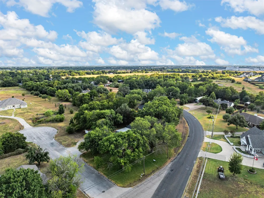 739 Old Robinson Road Robinson, TX 76706
