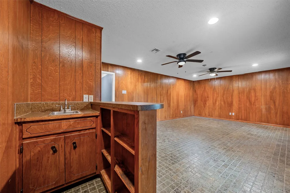 739 Old Robinson Road Robinson, TX 76706