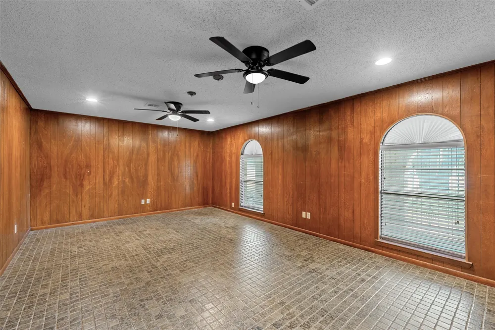 739 Old Robinson Road Robinson, TX 76706