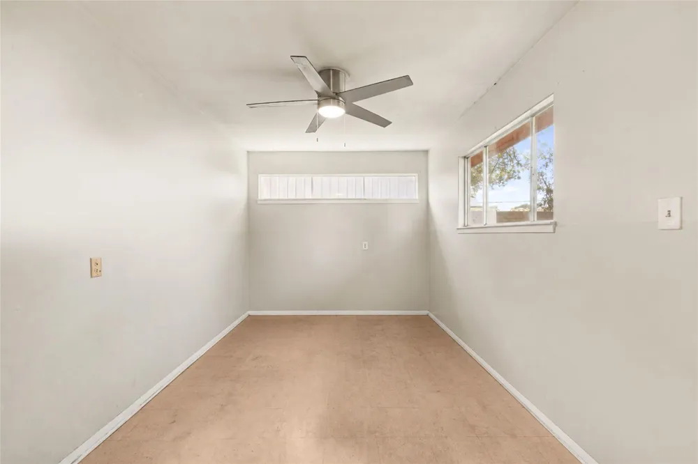 103 Ligustrum Street Lake Jackson, TX 77566