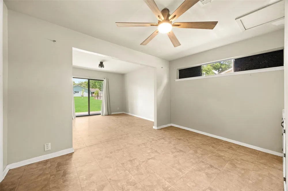 103 Ligustrum Street Lake Jackson, TX 77566