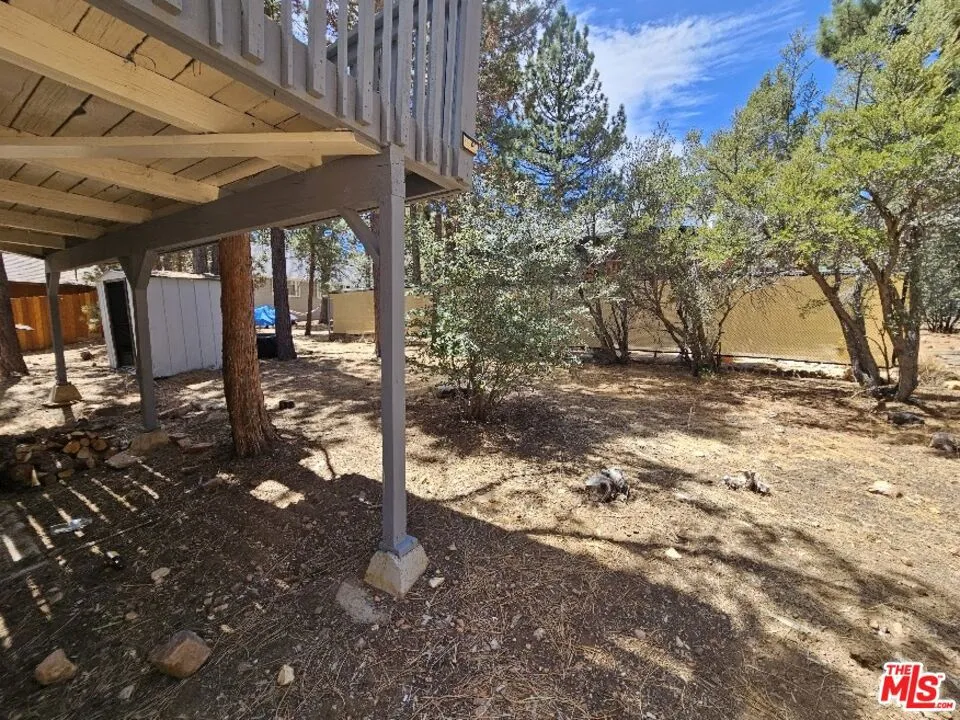 550 Pine Lane Sugarloaf, CA 92386