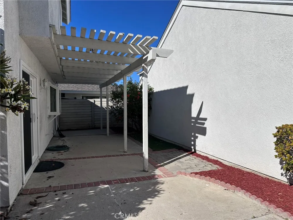 29 Wintermist Irvine, CA 92614