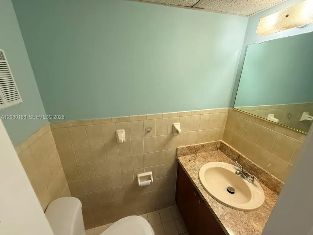 5391 W 22nd Ct #205 Hialeah, FL 33016