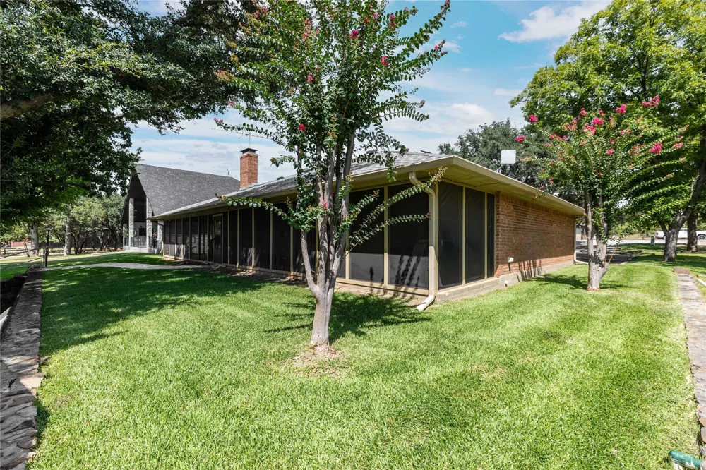7323 Feather Bay Boulevard Brownwood, TX 76801