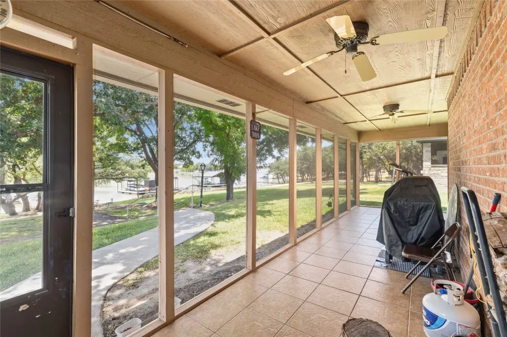 7323 Feather Bay Boulevard Brownwood, TX 76801