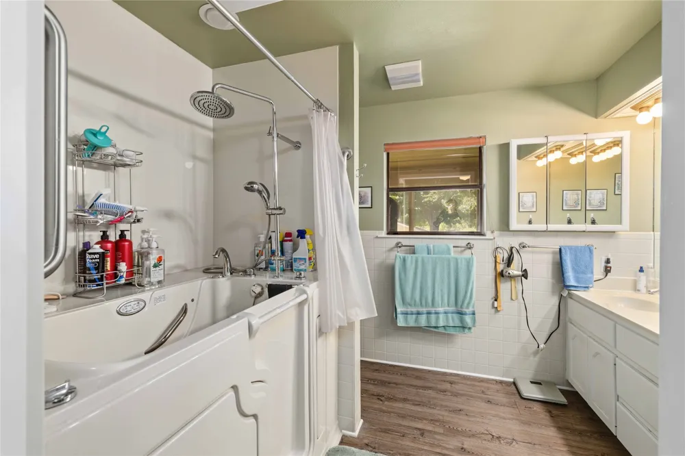 7323 Feather Bay Boulevard Brownwood, TX 76801