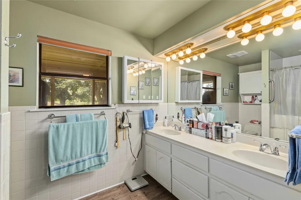 7323 Feather Bay Boulevard Brownwood, TX 76801