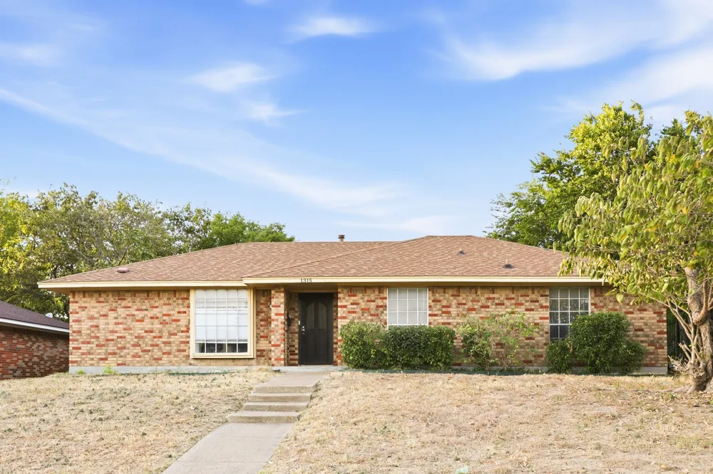 1315 Drury Drive Dallas, TX 75232