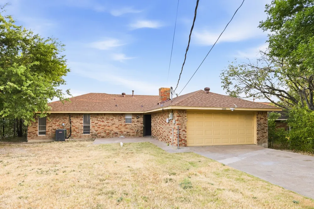 1315 Drury Drive Dallas, TX 75232
