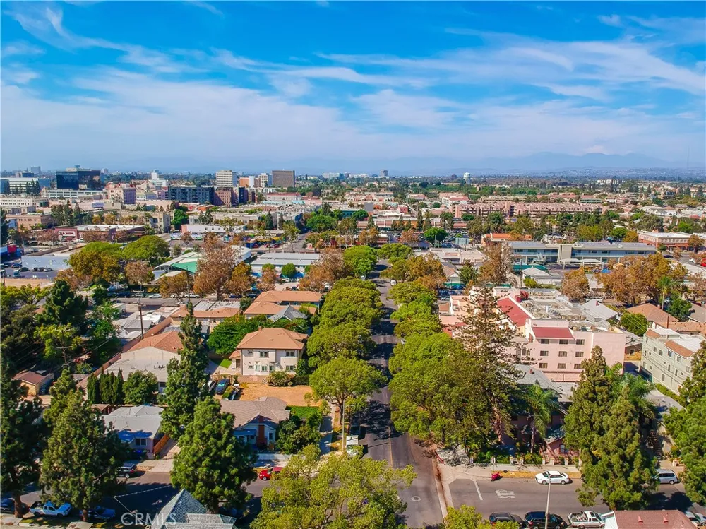 300 E Chestnut #300Q Santa Ana, CA 92701