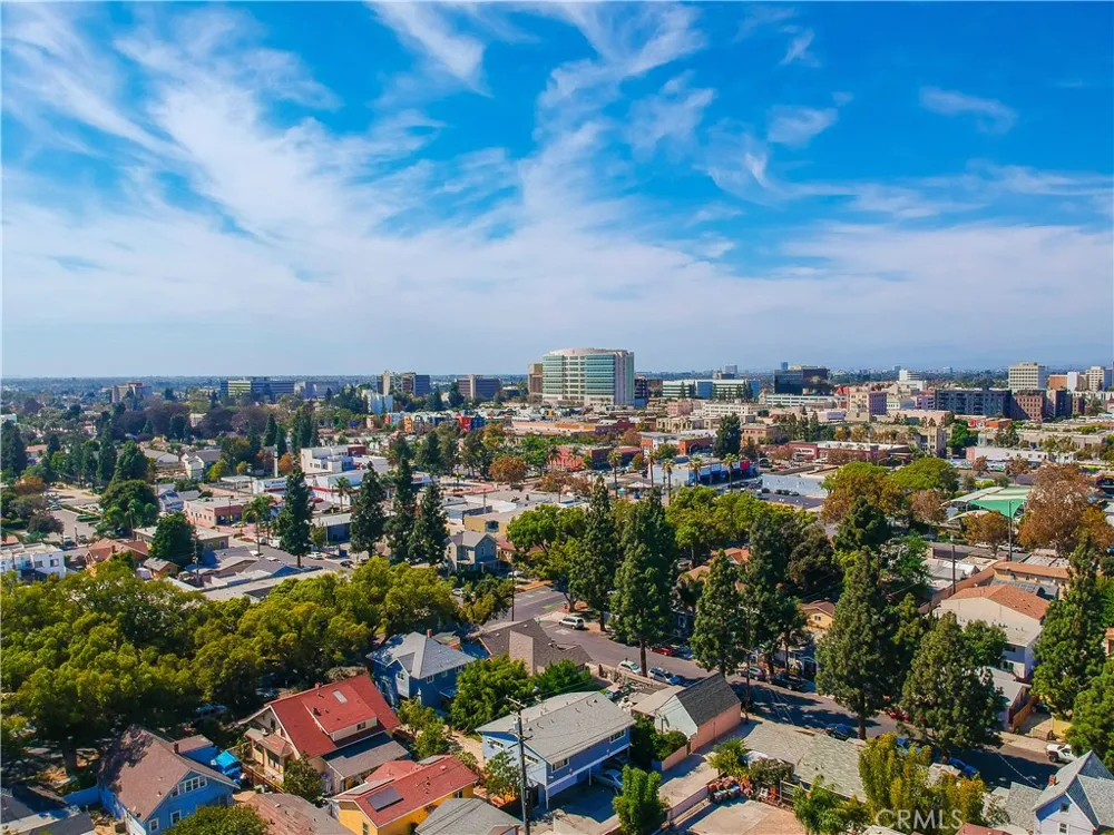 300 E Chestnut #300Q Santa Ana, CA 92701