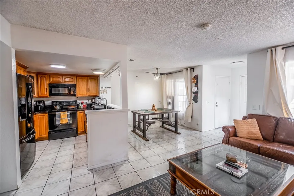 300 E Chestnut #300Q Santa Ana, CA 92701
