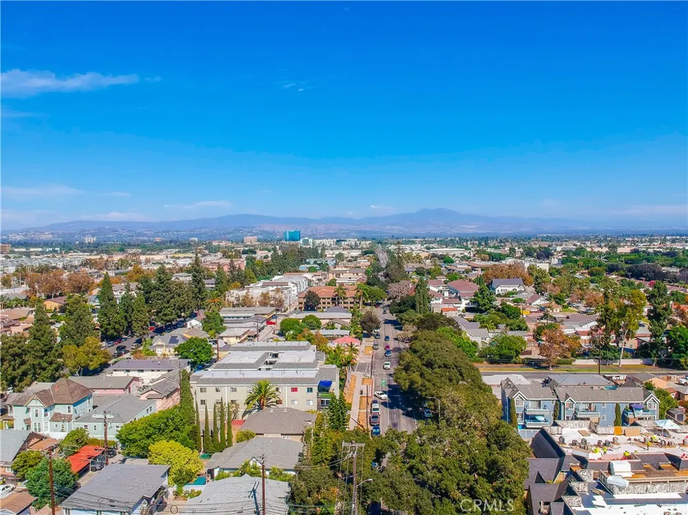 300 E Chestnut #300Q Santa Ana, CA 92701
