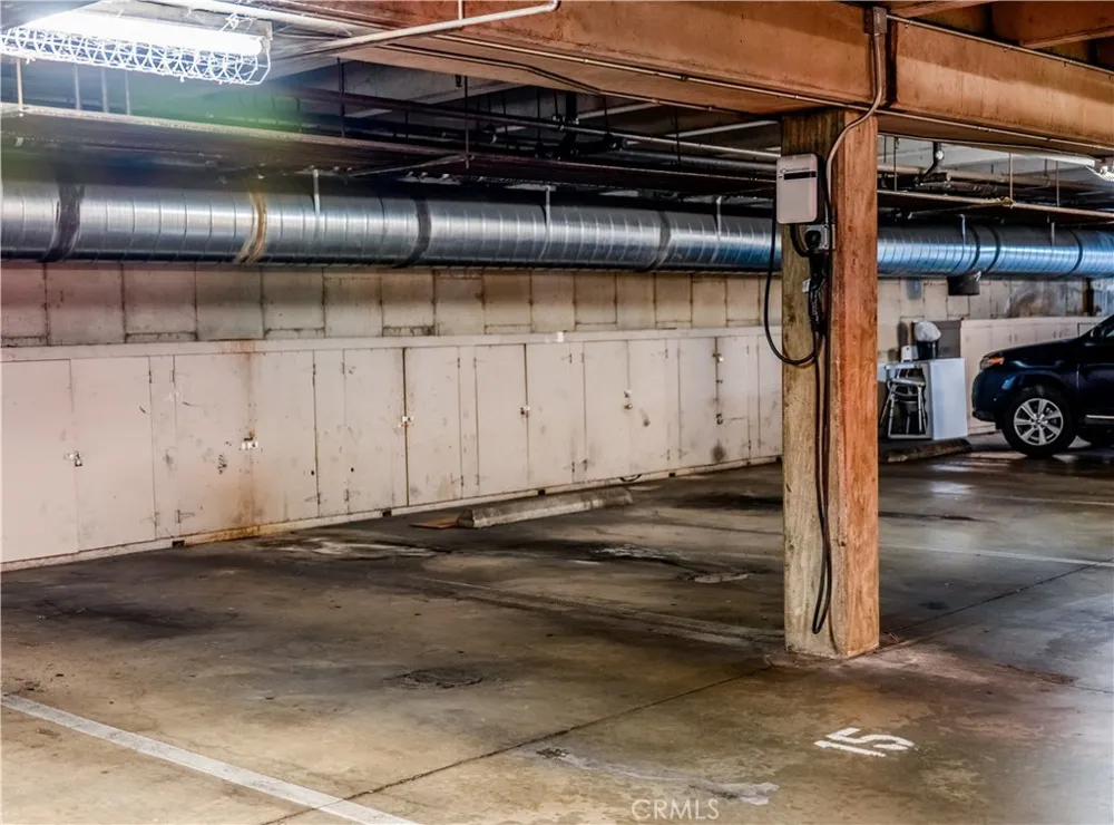 300 E Chestnut #300Q Santa Ana, CA 92701