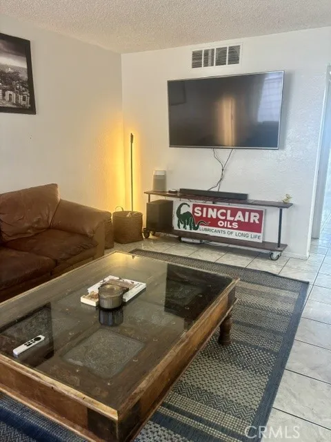 300 E Chestnut #300Q Santa Ana, CA 92701
