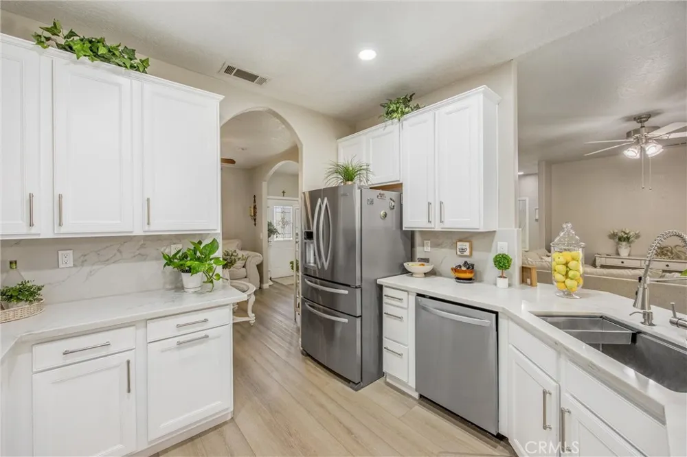 17659 Bangor Hesperia, CA 92345