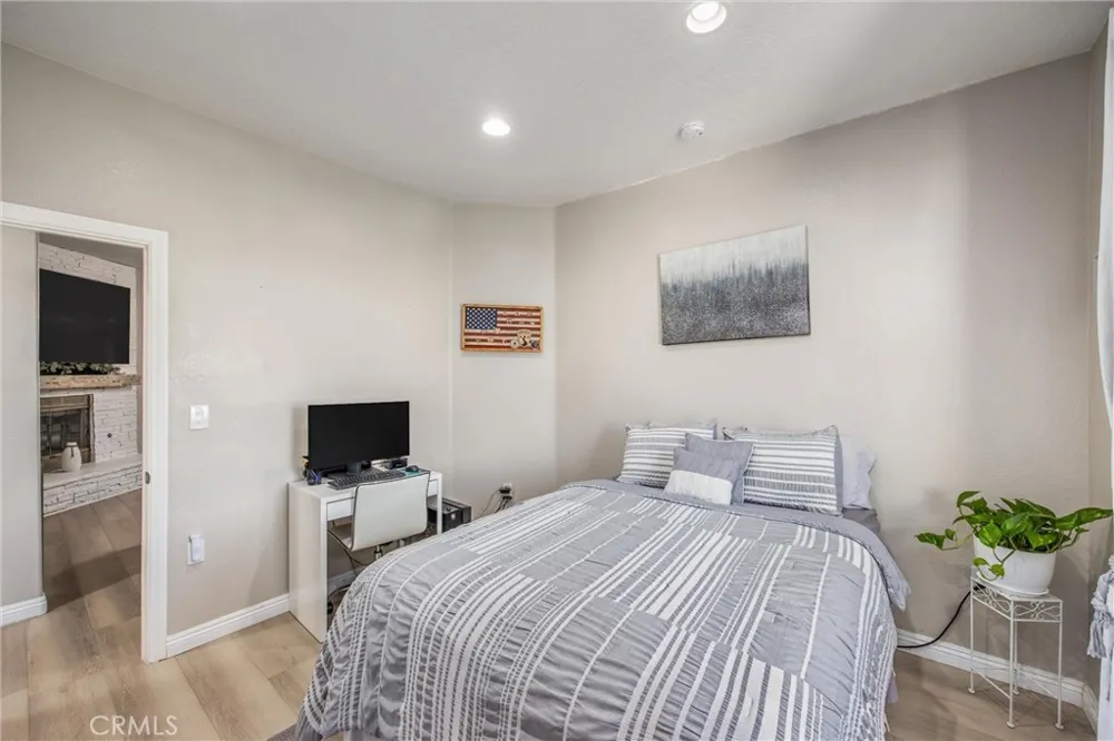 17659 Bangor Hesperia, CA 92345