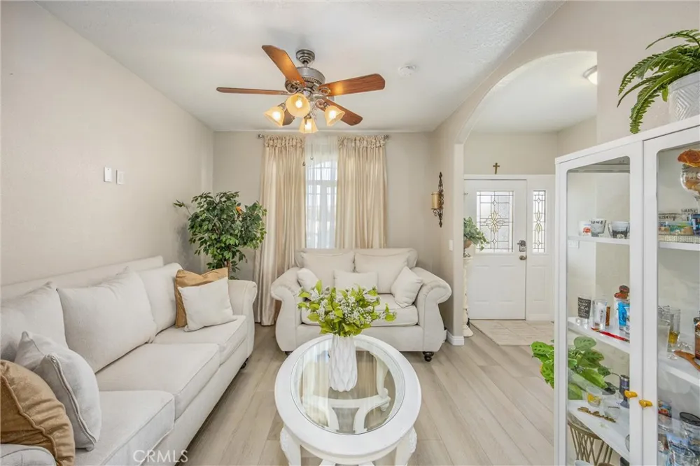 17659 Bangor Hesperia, CA 92345