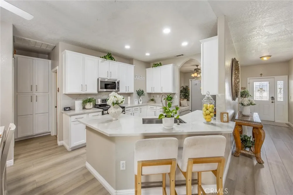 17659 Bangor Hesperia, CA 92345